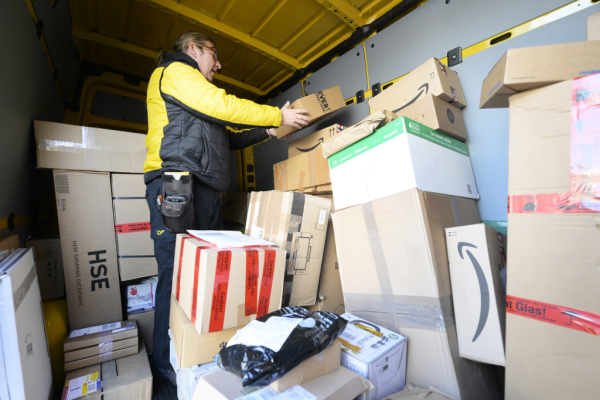 Bild: Onlinehändler erwarten geringeres Umsatzplus mit Paketsteuer