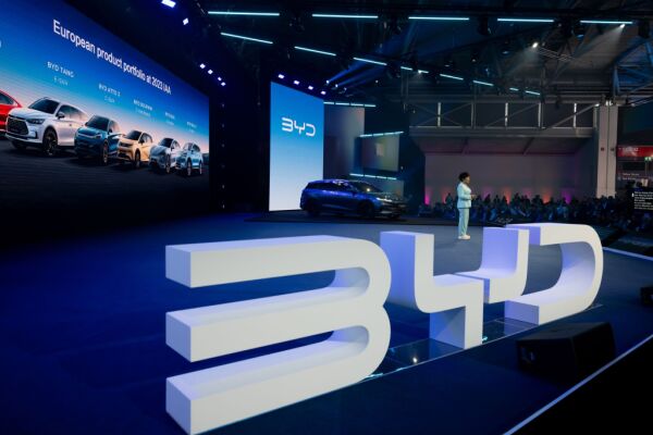 Bild: Jeder fünfte Neuwagen in EU fährt nur elektrisch