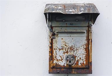 Bild: Tote Briefkästen im Netz