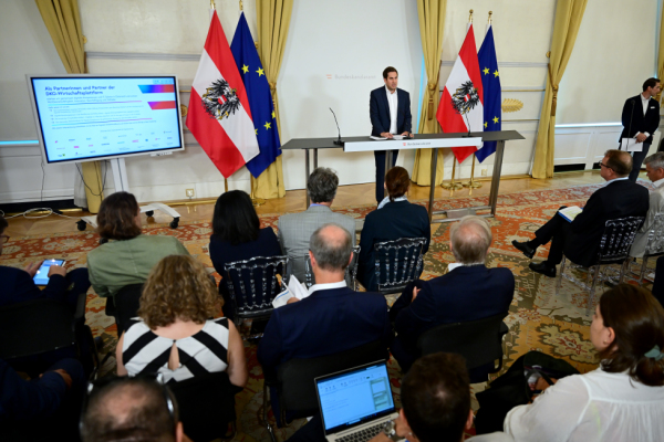 Bild: Regierung startet digitale Bildungsoffensive