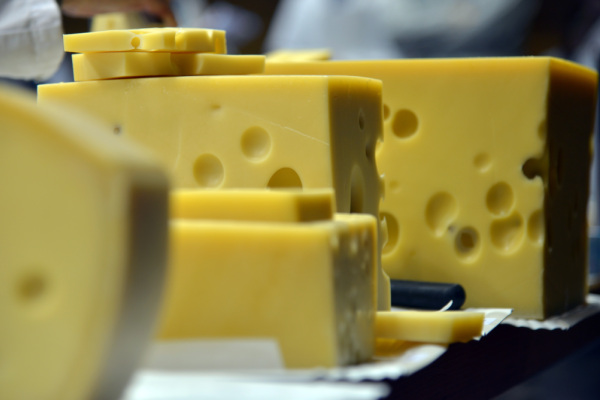Bild: EU versucht US-Zollsenkungen für Käse und Co zu erreichen