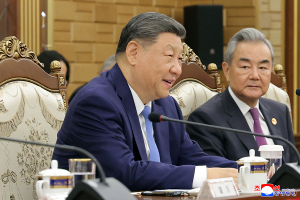 Bild: Chinas Staatschef Xi fordert Kontrolle und Offenheit bei KI