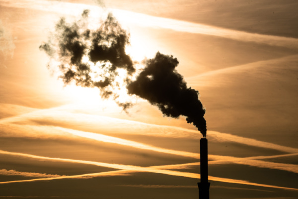 Bild: Emissionshandel: EU-Kommission will CO2-Abbau verlangsamen