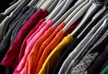 Bild: Große Firmen dürfen unverkaufte Mode nicht mehr wegwerfen