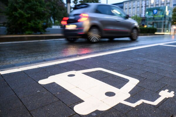 Bild: EU-Automarkt legte zu