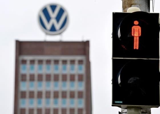 Bild: VW-Chef Blume will Sparpaket bis Jahresende festzurren