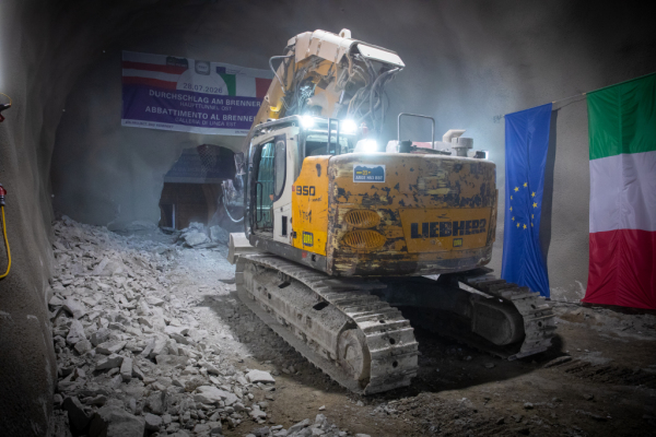 Bild: Brennerbasistunnel: Durchschlag der Haupttunnelröhren