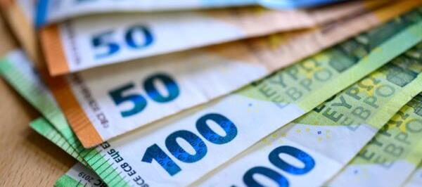 Bild: Erste Bank und Sparkassen erstatten unzulässige Kreditgebühr