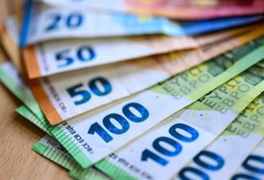 Bild: Erste Bank und Sparkassen erstatten unzulässige Kreditgebühr