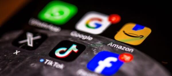 Bild: US-Gericht lässt Tausende Klagen gegen Meta und TikTok zu
