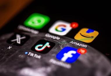 Bild: US-Gericht lässt Tausende Klagen gegen Meta und TikTok zu
