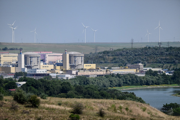 Bild: Rumänien schaltet AKW Cernavoda wegen Donau-Niedrigwasser ab