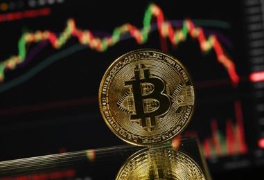 Bild: Bitcoin-Kurs steigt über 76.000 US-Dollar