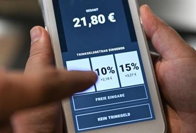 Bild: Verbraucherschützer monieren Tricks bei Trinkgeld per Karte