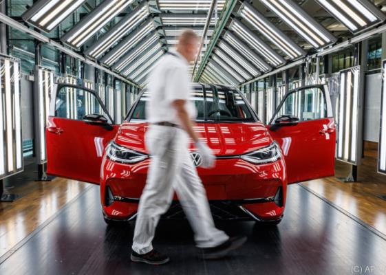 Bild: VW streicht von 50.000 Jobs Hälfte in Deutschland