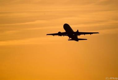 Bild: Flug-Rekordzahlen am Himmel über Österreich im Sommer