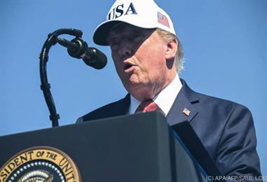 Bild: USA planen Einfuhrverbot für kanadische Waren