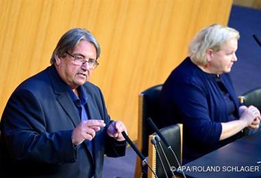 Bild: Abfertigung kann ab 2028 riskanter veranlagt werden