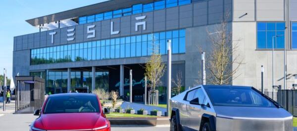 Bild: Tesla benennt nach Kritik Assistenzsystem in Europa um