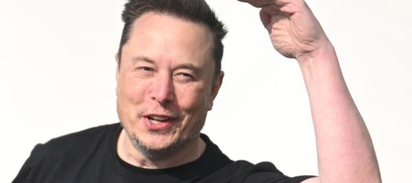 Bild: Tesla und SpaceX prüfen laut Musk Zusammenschluss