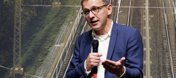 Bild: Deutsche Bahn verspricht ab 2029 mehr Pünktlichkeit