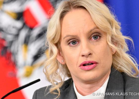 Bild: SPÖ will keine Lockerung der Öffnungszeiten mit Personal