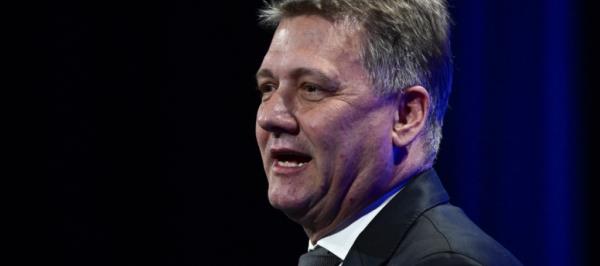 Bild: Audi-Chef Döllner rechtfertigt sich für Auftritt mit Trump